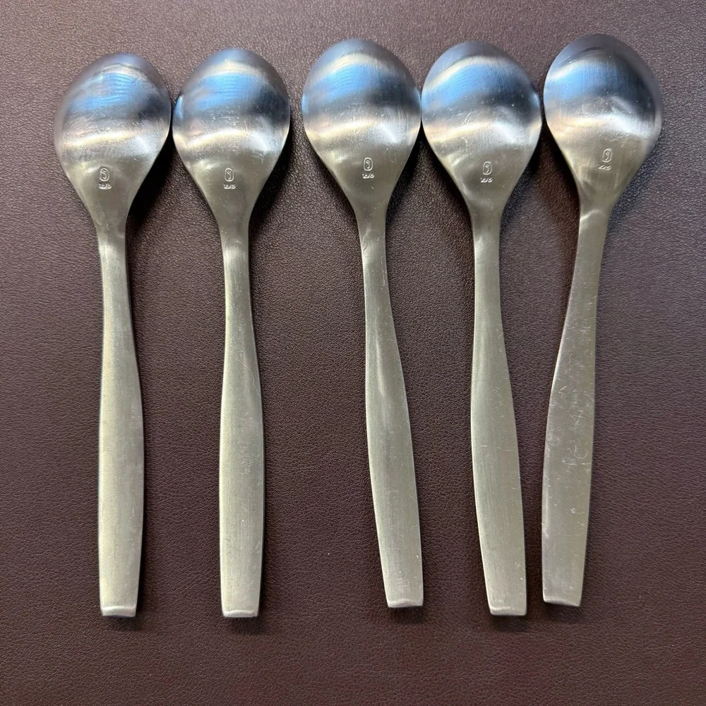 Gourmet Settings LOFT Soup‎ Spoons 8Pc 18/10  and 18/8 Stainless Steel